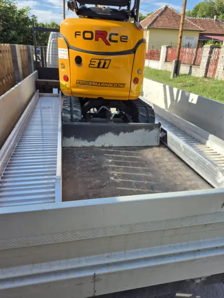 A gép felrakva, a munka végén.