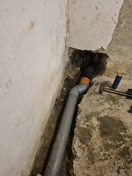 A kész vezeték az új helyiségben.